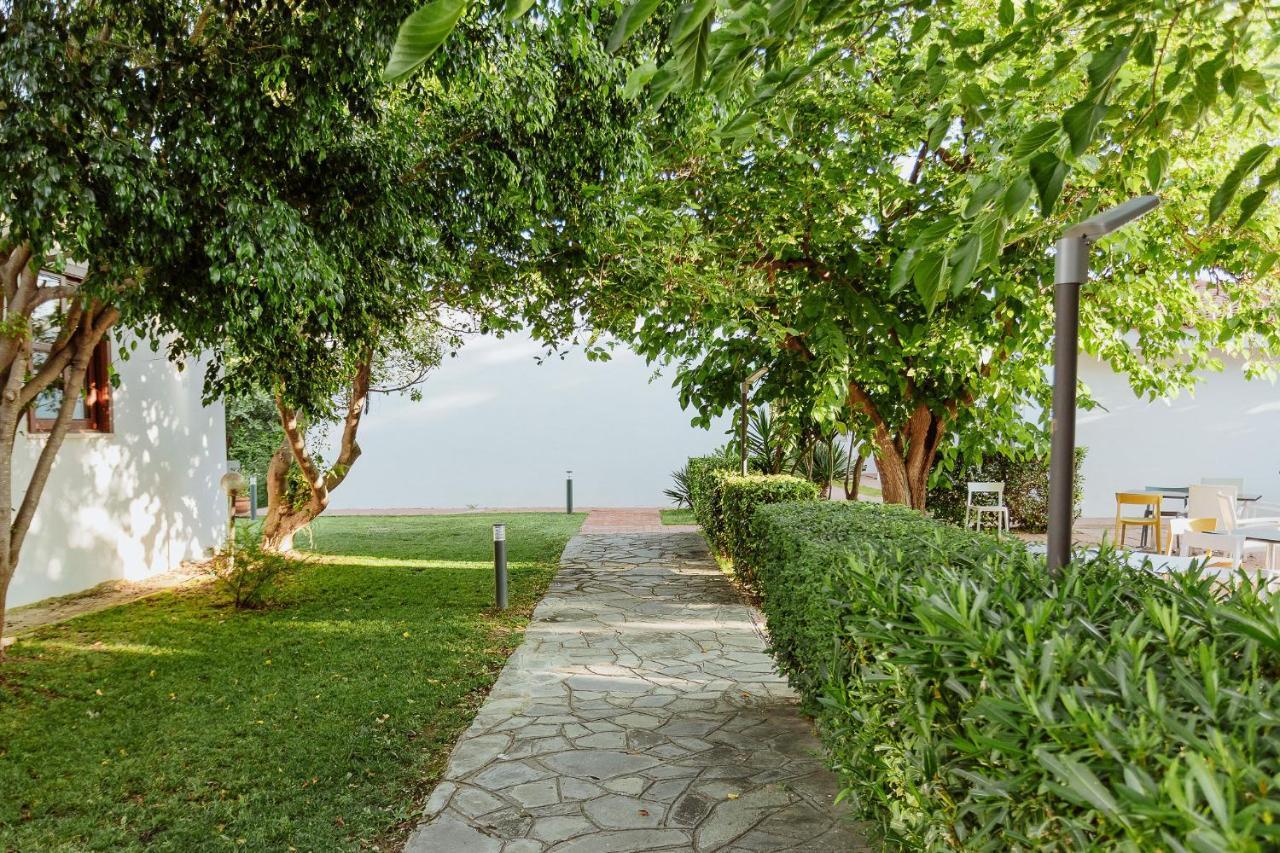 Resort Fior Di Sardegna Posada  Luaran gambar