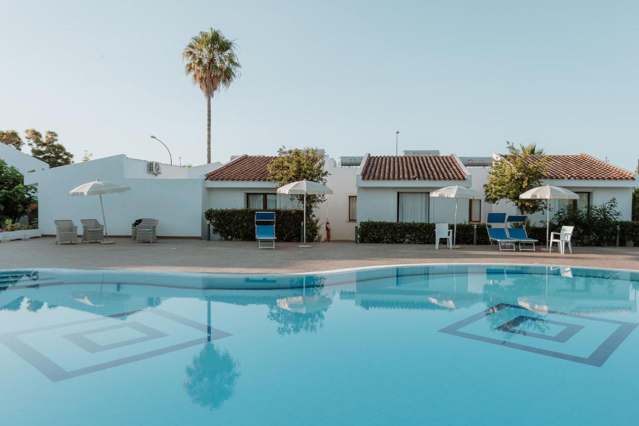 Resort Fior Di Sardegna Posada  Luaran gambar
