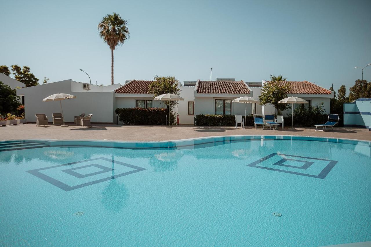 Resort Fior Di Sardegna Posada  Luaran gambar